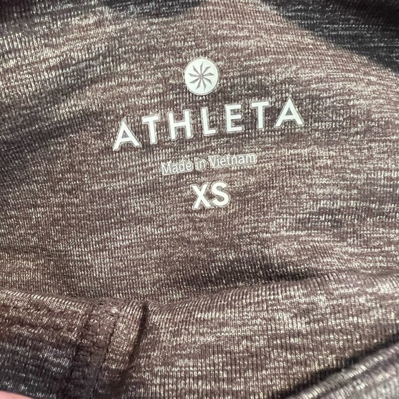 M. Athleta Revelation yoga pant - Picture 15 of 16
